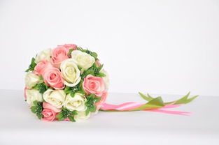 神奇花藝坊與真花較量 婚慶禮品行業再添繽紛色彩